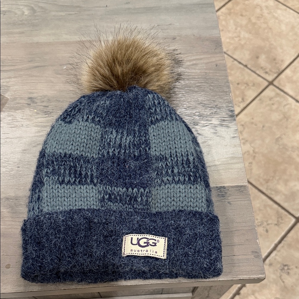 UGG Kids Blue and Gray Knit Beanie with Faux Fur Pom